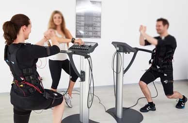 20 de minute pe saptamana, pentru rezultate uluitoare, asistat de un antrenor personal cu experienta in domeniul sportiv.